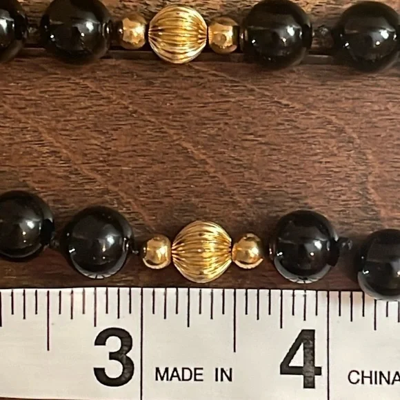 14KT Yellow Gold Beaded Station Black Onyx Beaded Necklace 34” Length - Picture 16 of 16